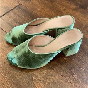 Madewell Beatriz Mule in Green Velvet